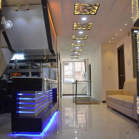 Hotel Krishna Galaxy กานปูร์ ภายนอก รูปภาพ